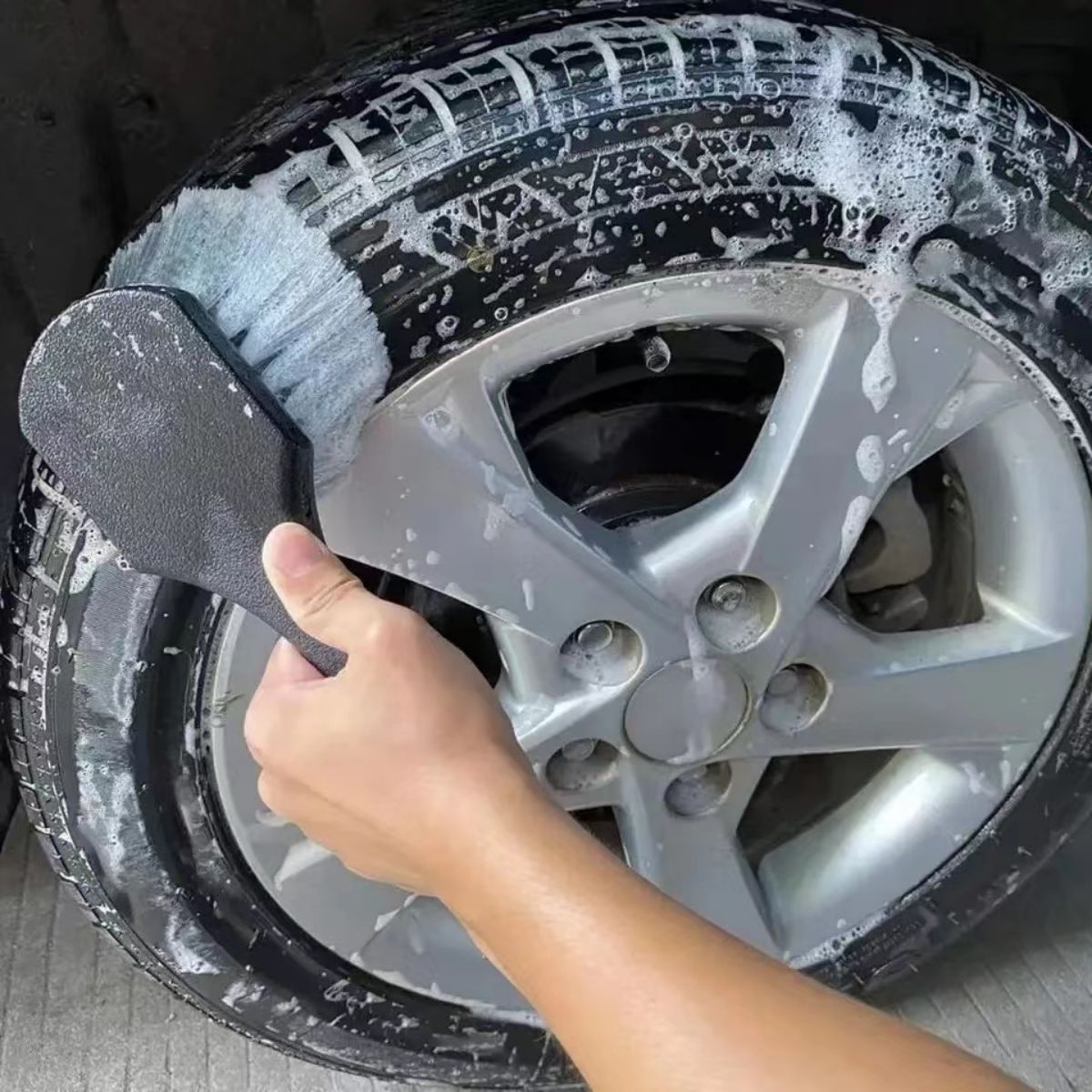 Spazzola per la pulizia delle  - Car Cleaning Brush recensione e prezzo